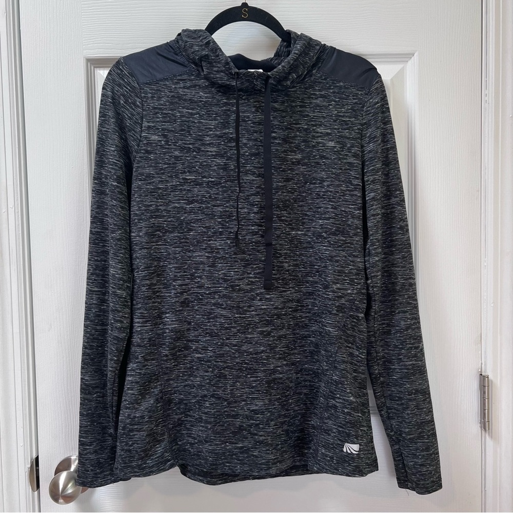 Marika Women’s Lightweight Athletic Hoodie In Marled Black Tech Fabric Size L